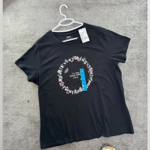 تیشرت مشکی limited edition مکس