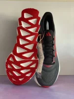 کتونی مشکی و قرمز آدیداس مدل Switch Run - Image 5