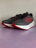 کتونی مشکی و قرمز آدیداس مدل Switch Run - Image 2