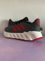 کتونی مشکی و قرمز آدیداس مدل Switch Run - Image 3