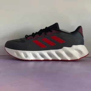 کتونی مشکی و قرمز آدیداس مدل Switch Run