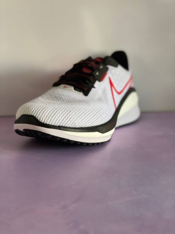 کتونی نایکی مردانه مدل Men's Vomero 17 – Verve Running - Image 2