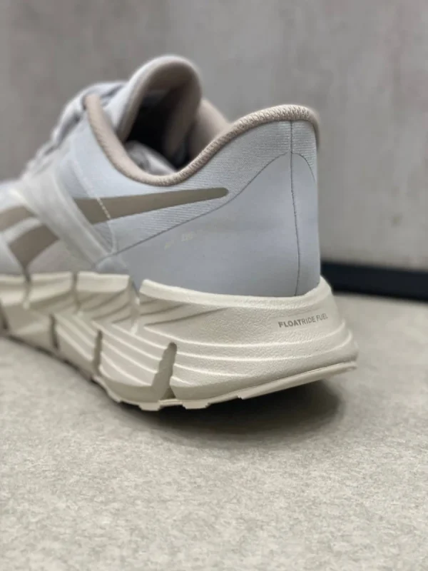 کتونی ریباک مدل Reebok Zig Dynamica 5 - Image 2