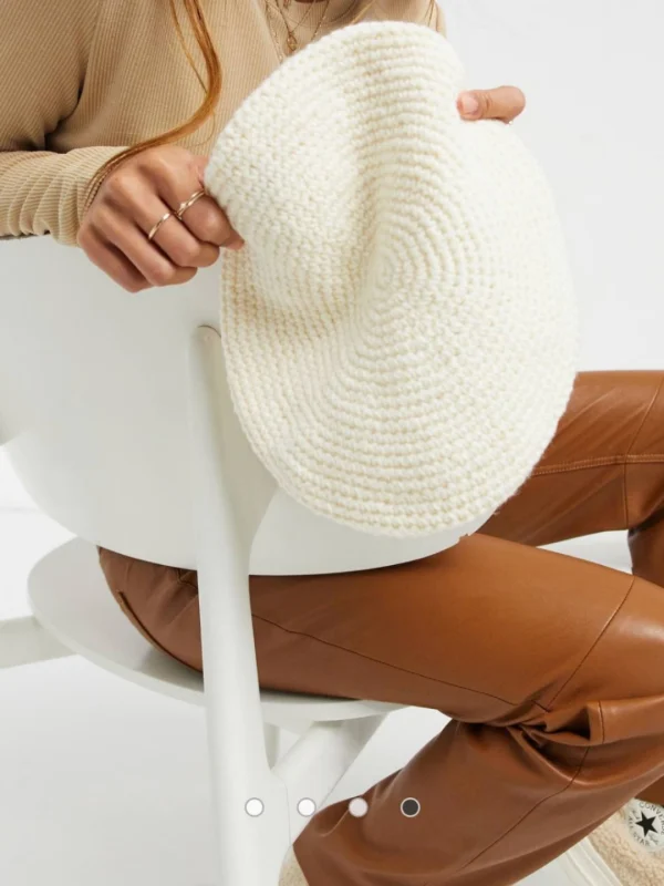 کلاه دیپلمات بافت سفید asos - Image 4