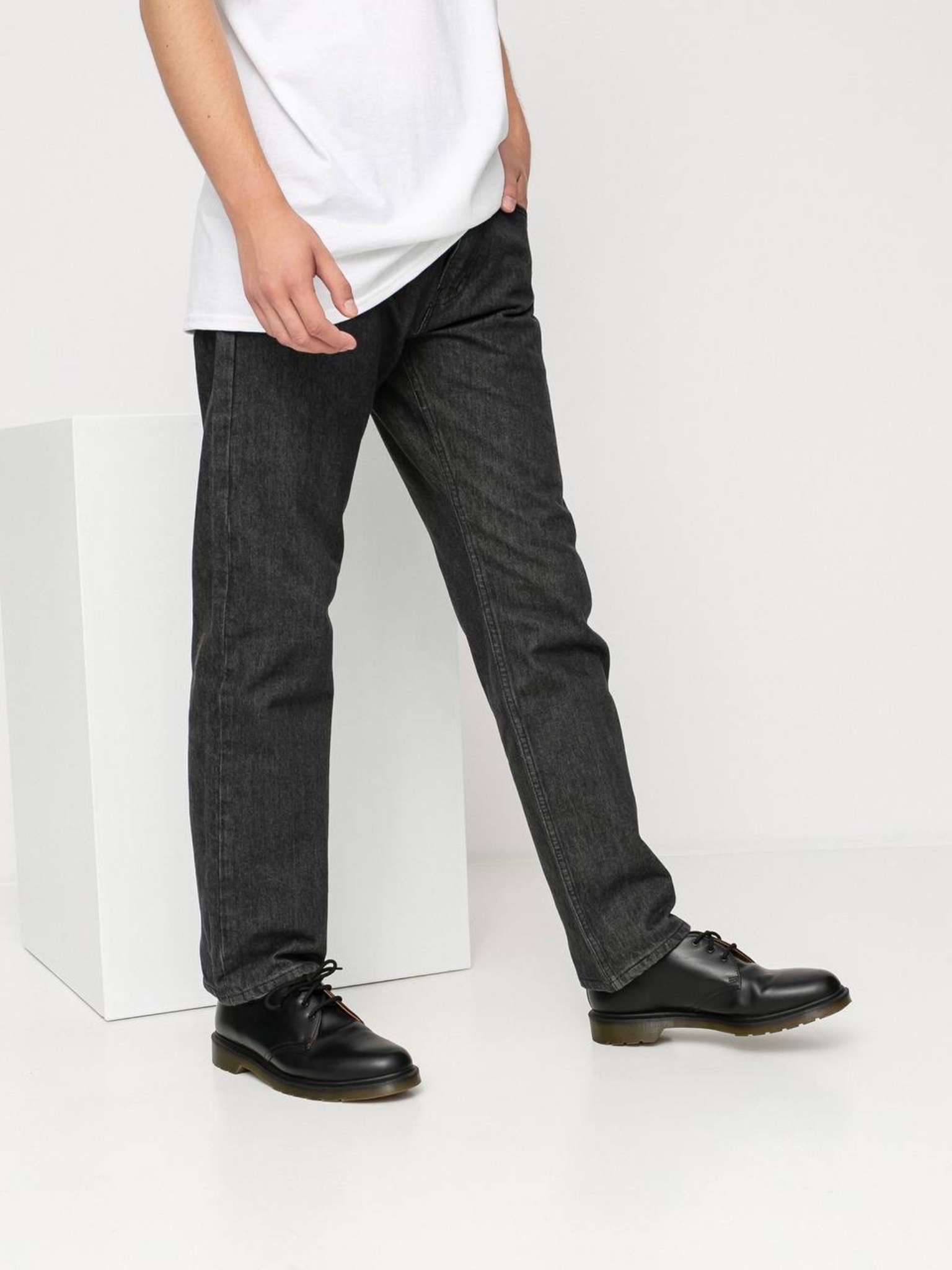1C392A9C-5342-4311-85CC-7126ACDDD031_converted شلوار Levis 551 z straight pants - Image 1