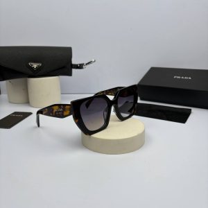 prada-15ws ( فریم هاوانا عدسی هایلایت آبی )
