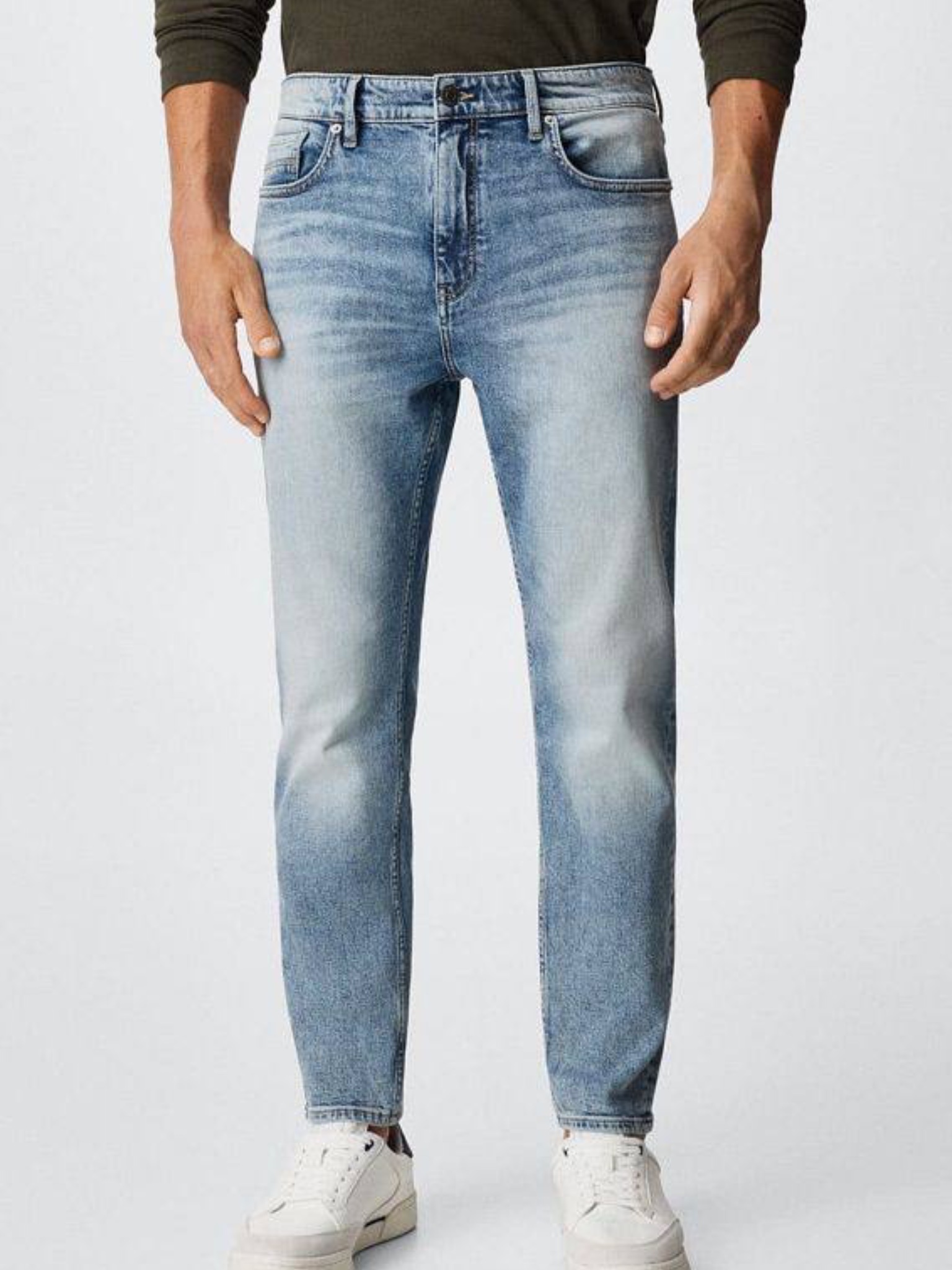 9DF74CA3-C721-4238-BECE-1AFB32781BAF_converted شلوار Levis 501 fit jeans - Image 1