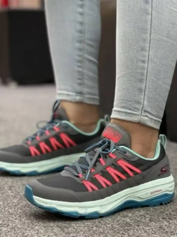 کفش زنانه اسکیچرز مدل SKECHERS GO RUN TRAIL-ALTITUDE-RIVER ROCKS - Image 4