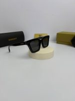 Burberry-B-4392 رنگ مشکی