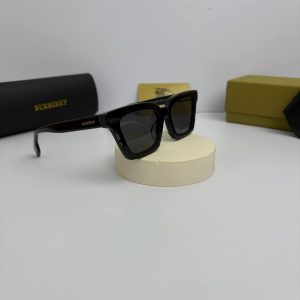 Burberry-B-4392 رنگ مشکی