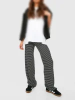 شلوار واید لگ boohoo 2104 - Image 2