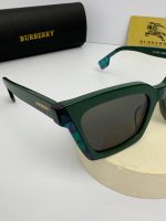 Burberry-B-4392 رنگ سبز  دودی - Image 3