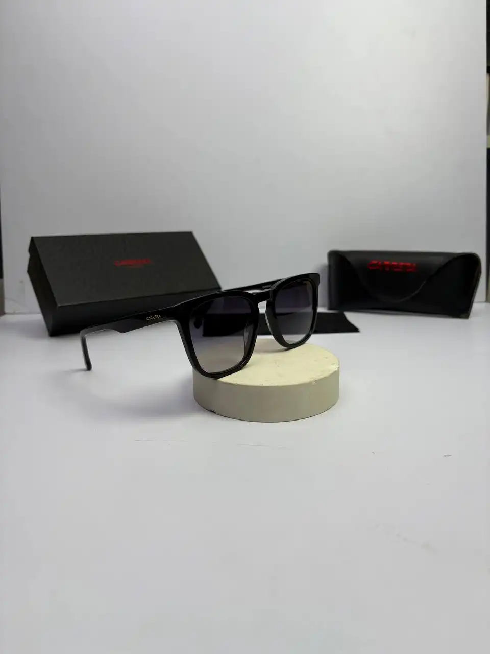 IMG_20250611_204637_958 عینک carrera-143s فریم مشکی عدسی هایلایت دودی - Image 1