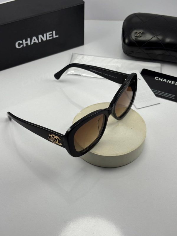 عینک chanel-5468B فریم مشکی براق عدسی هایلایت قهوه ای - Image 2