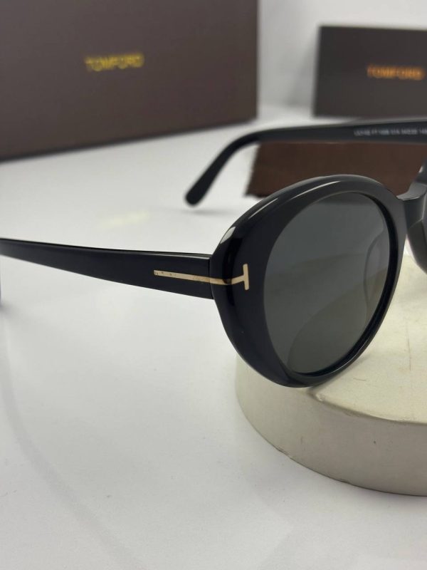 عینک tomford-1009 مشکی براق دودی - Image 3