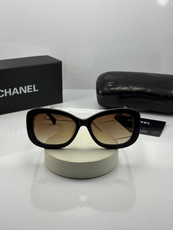 عینک chanel-5468B فریم مشکی براق عدسی هایلایت قهوه ای - Image 4