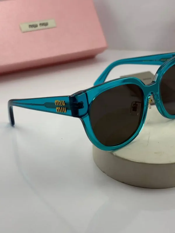 عینک miu miu -mu01zs فریم شفاف عدسی دودی - Image 4