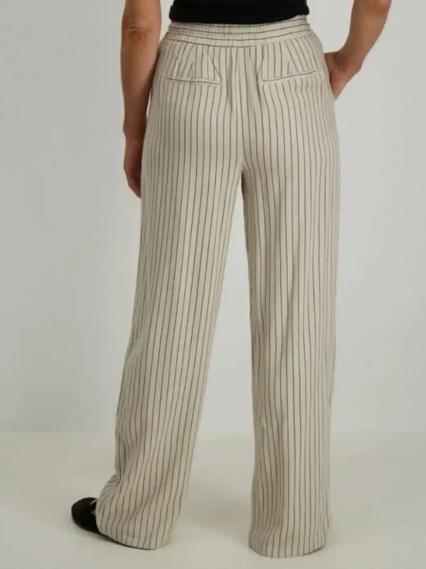 شلوار راه راه کرم vero moda - Image 2