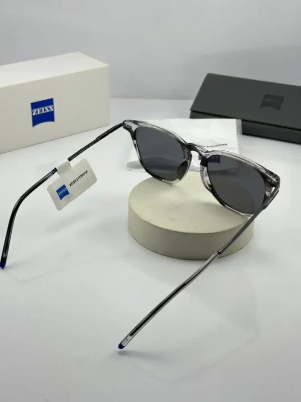عینک zeiss-zs22703sp فریم دورنگ عدسی دودی - Image 4