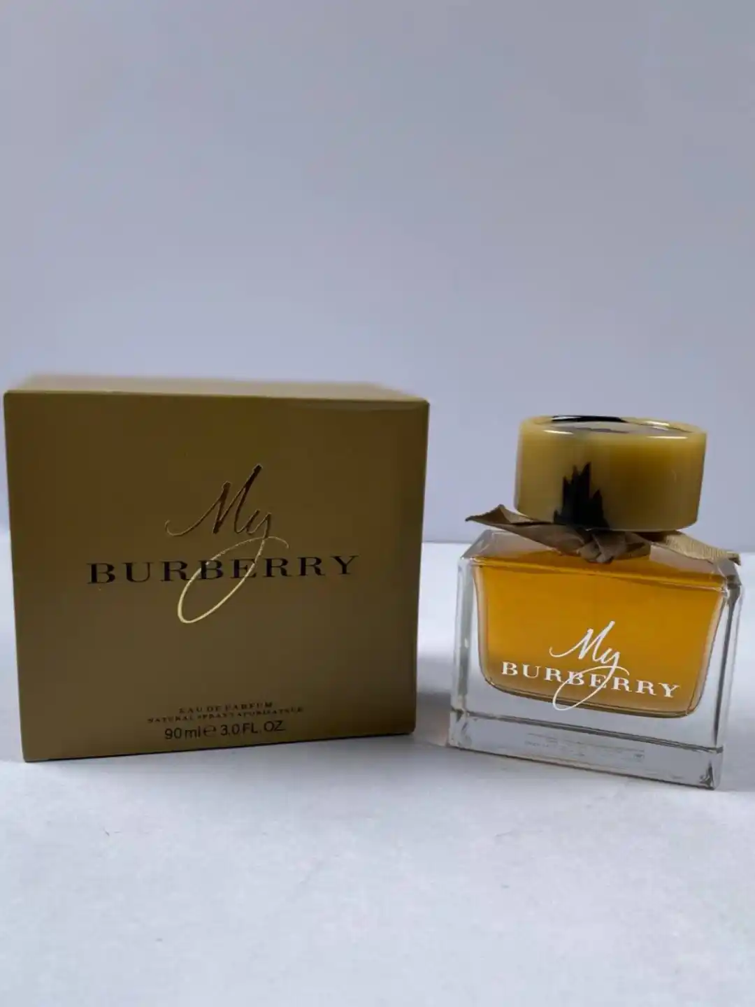 Picsart_25-07-17_21-34-41-972 عطر Burberry (باربری) - Image 1