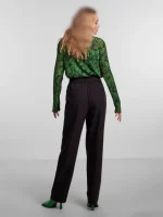 شلوار پارچه ای زنانه مشکی مدل فیت معمولی - Image 2