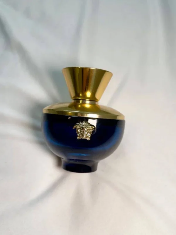 عطر دیلان بلو پور فمه ورساچه | Dylan Blue Pour Femme - Image 2