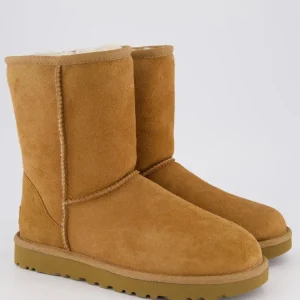 چکمه برفی ugg