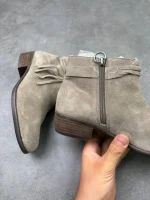 نیم بوت جیرskechers - Image 3