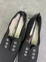 کالج VenusCelia Women's Blaze Canvas Slip-On Sneaker - Image 3