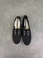 کالج VenusCelia Women's Blaze Canvas Slip-On Sneaker