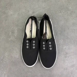 کالج VenusCelia Women's Blaze Canvas Slip-On Sneaker