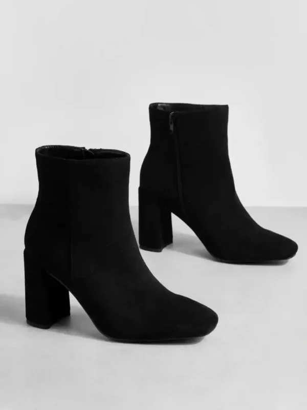 نیم بوت مخمل بلند گرد‌boohoo - Image 2