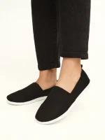کالج Ardene Crossed Vamp Canvas Slip-On Sneakers