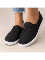 کالج Women's Blaze Canvas Slip-On Sneaker