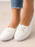 کالج Women's Slip on Sneakers