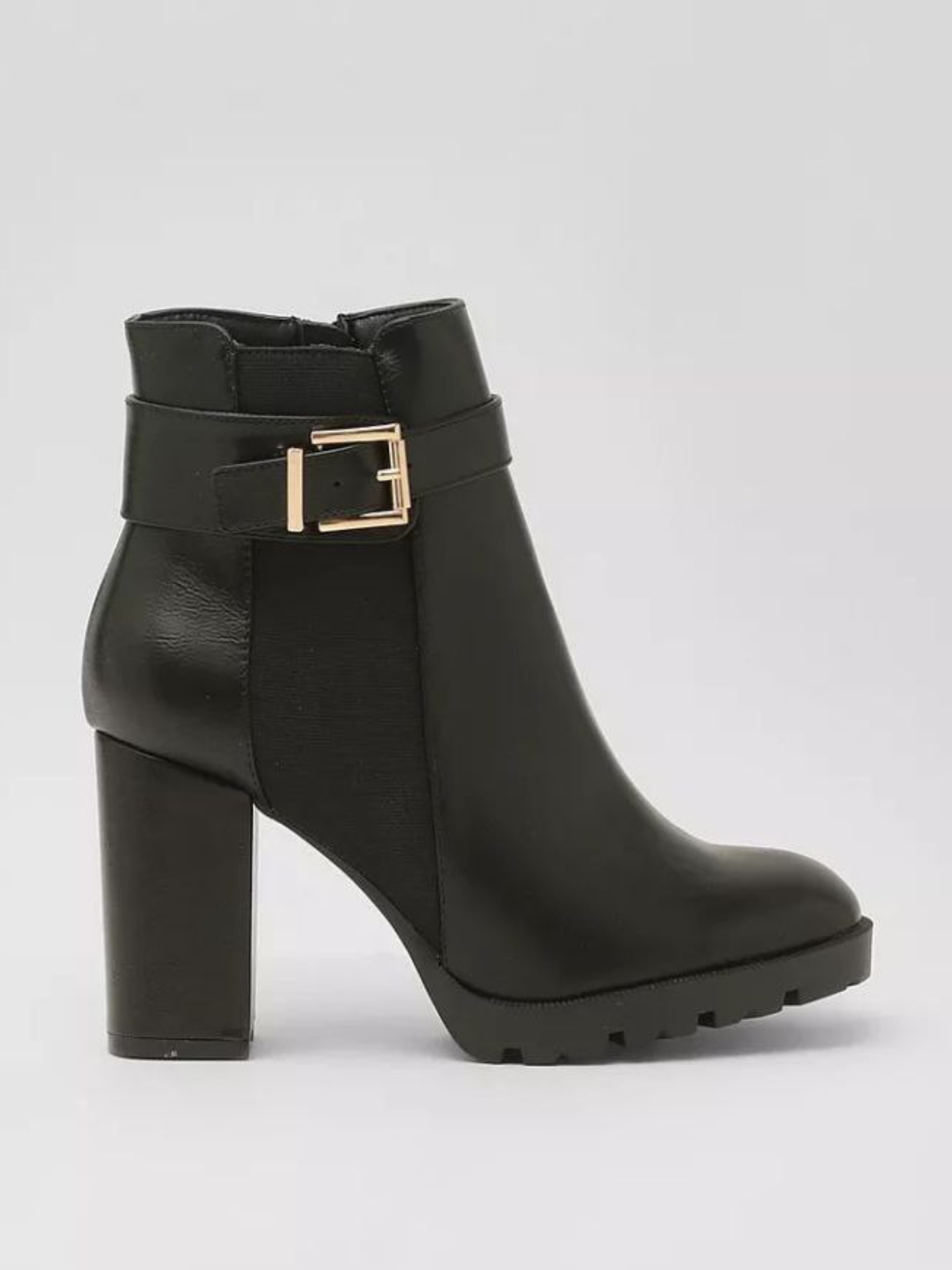 photo-output نیمبوت پهن سگکدار Boohoo - Image 1