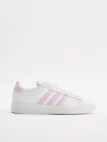 کتونی ADIDAS