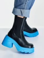 بوت مشکی زیره آبی