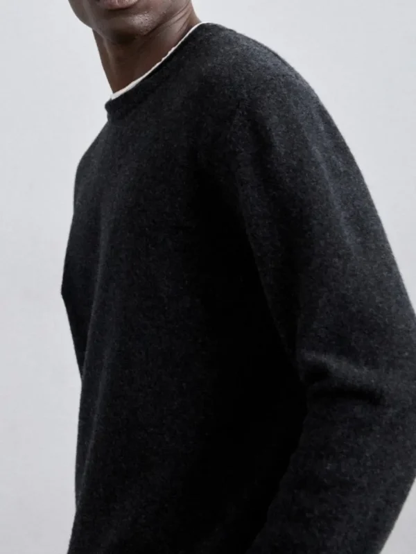 پلیور مردانه پشمی پرز دار مشکیJack &jones - Image 3