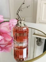 عطر سو اسکندل | So Scandal - Image 4