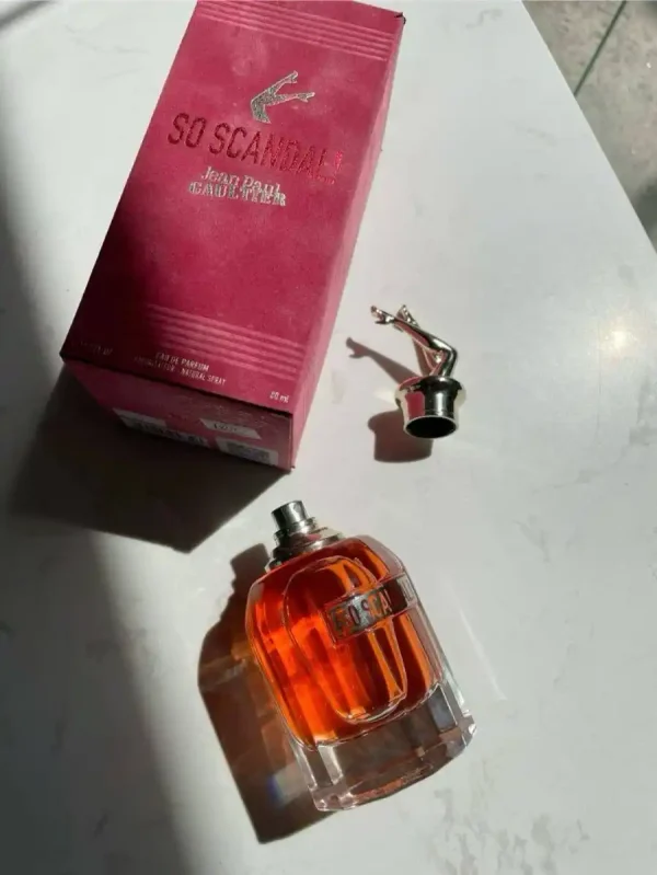 عطر سو اسکندل | So Scandal - Image 2