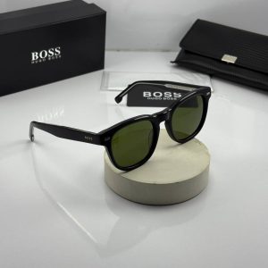 عینک مشکی براق عدسی سبز boss 1380/s