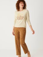 ست زنانه طرح Love to sleep کرم