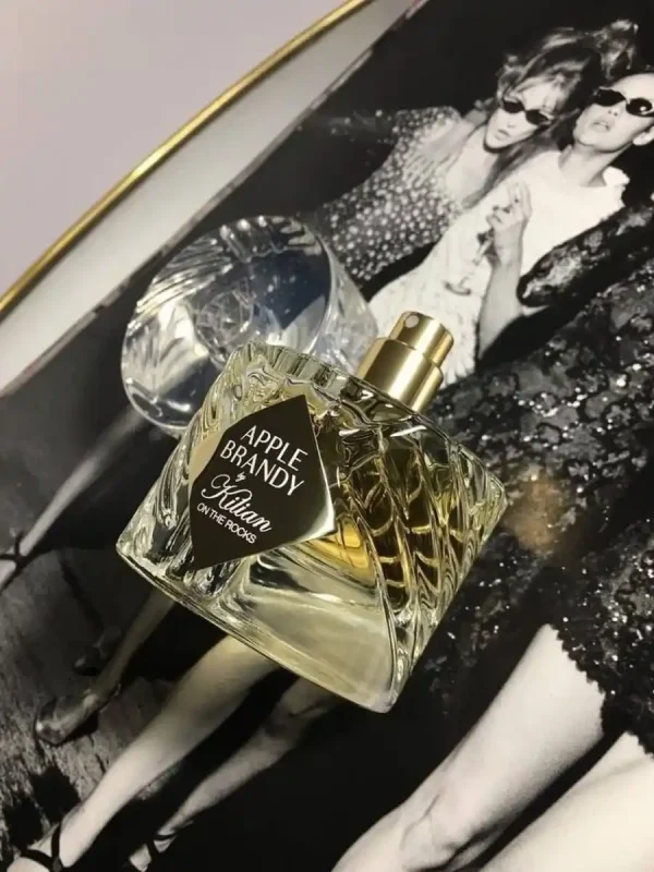 عطر اپل برندی وان د راک بای کیلیان | Apple Brandy On The  Rocks - Image 4