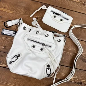 کیف چرم سفید بوهو خورجینی