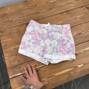 شلوارک لیوایز گلدار زنانه