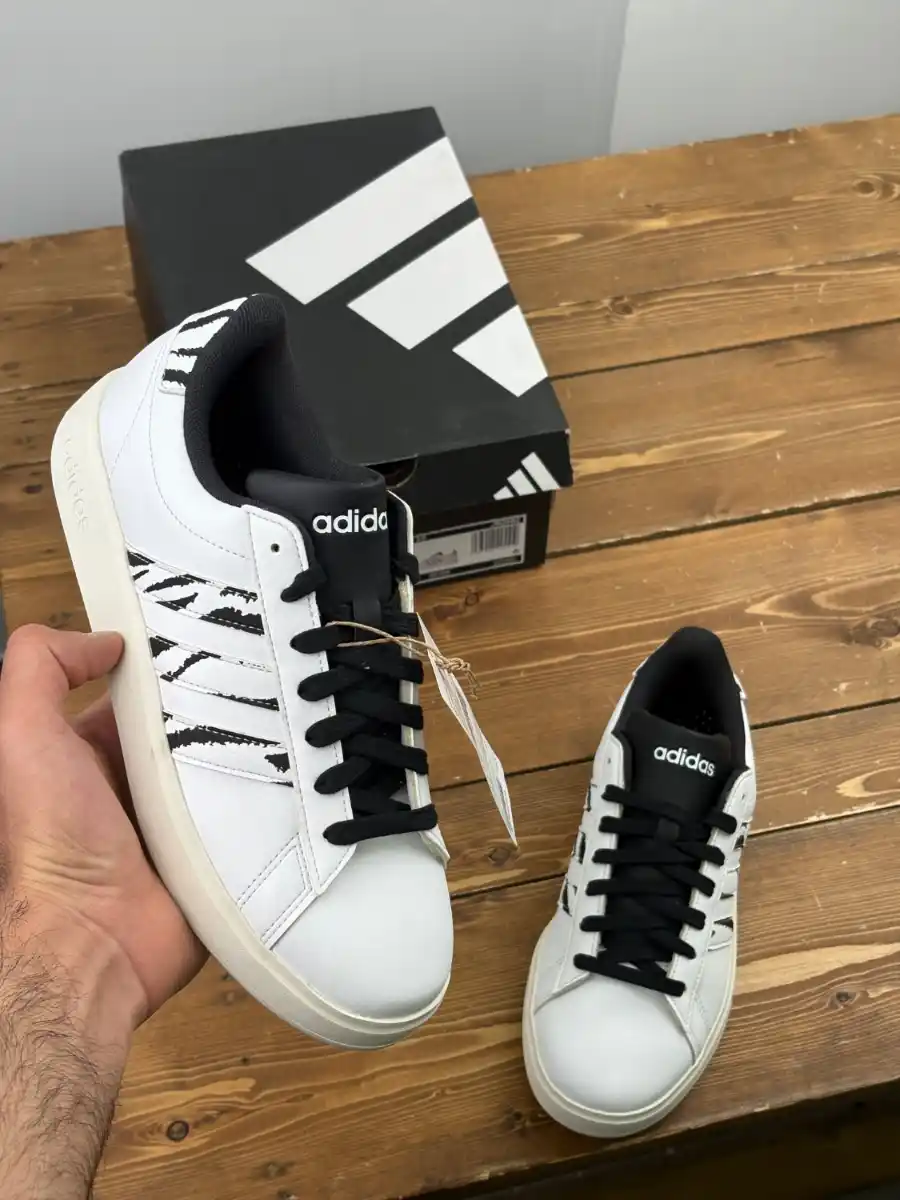 Picsart_26-04-21_17-30-36-527 کتونی آدیداس مدل adidas grand court 2.0 - Image 1