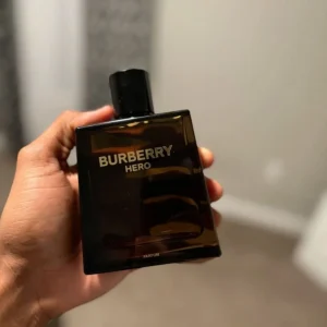 عطر باربری هیرو پارفوم | Burberry Hero Parfum