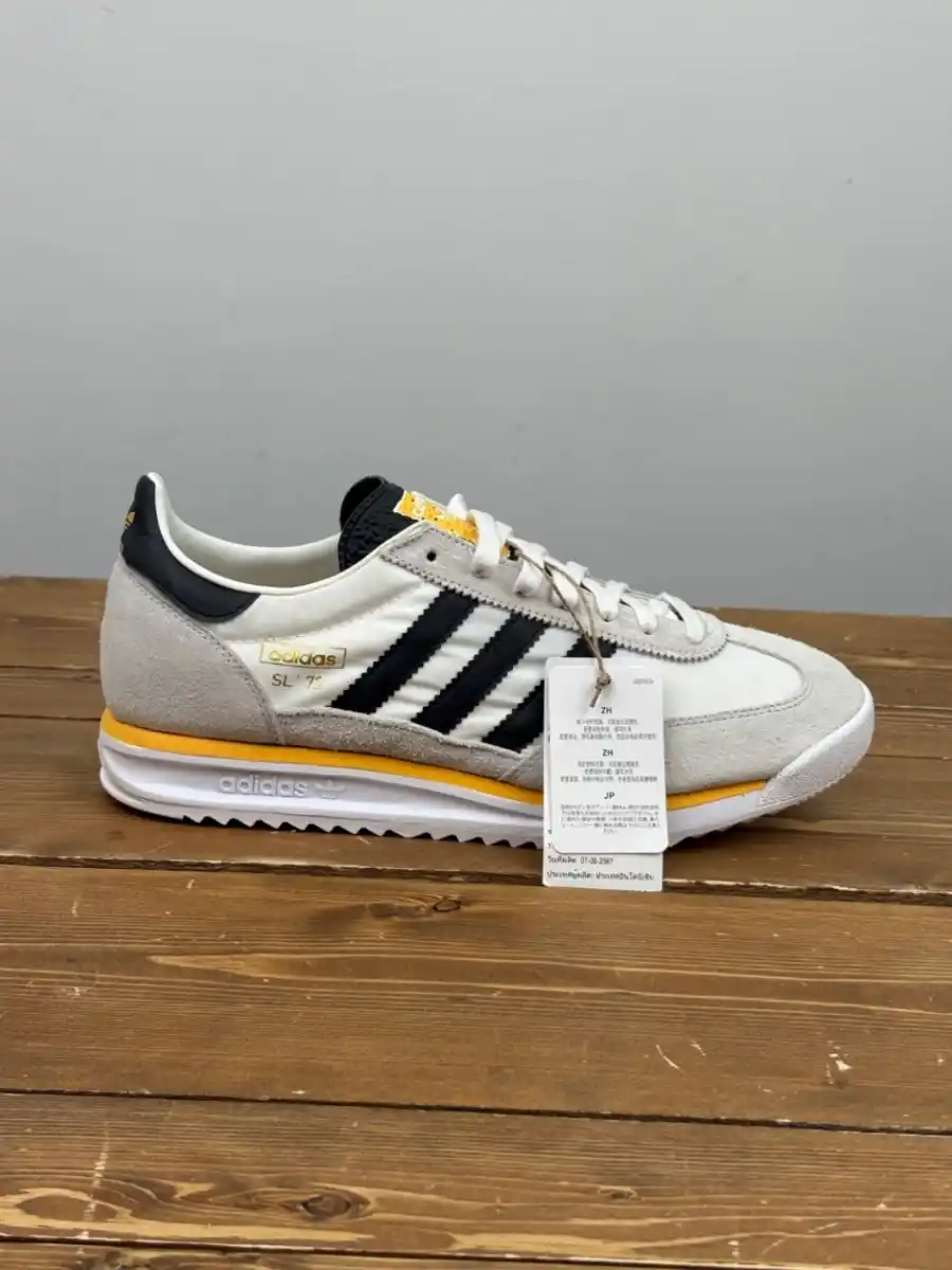 Picsart_26-05-03_11-51-10-107 کتونی آدیداس مدل adidas sL72 rs - Image 1