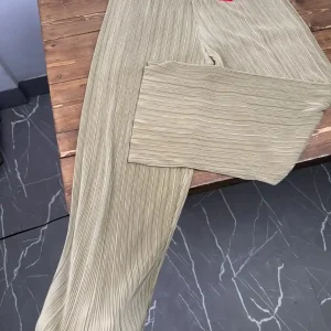 شلوار پلیسه ای کمرکش سولیور